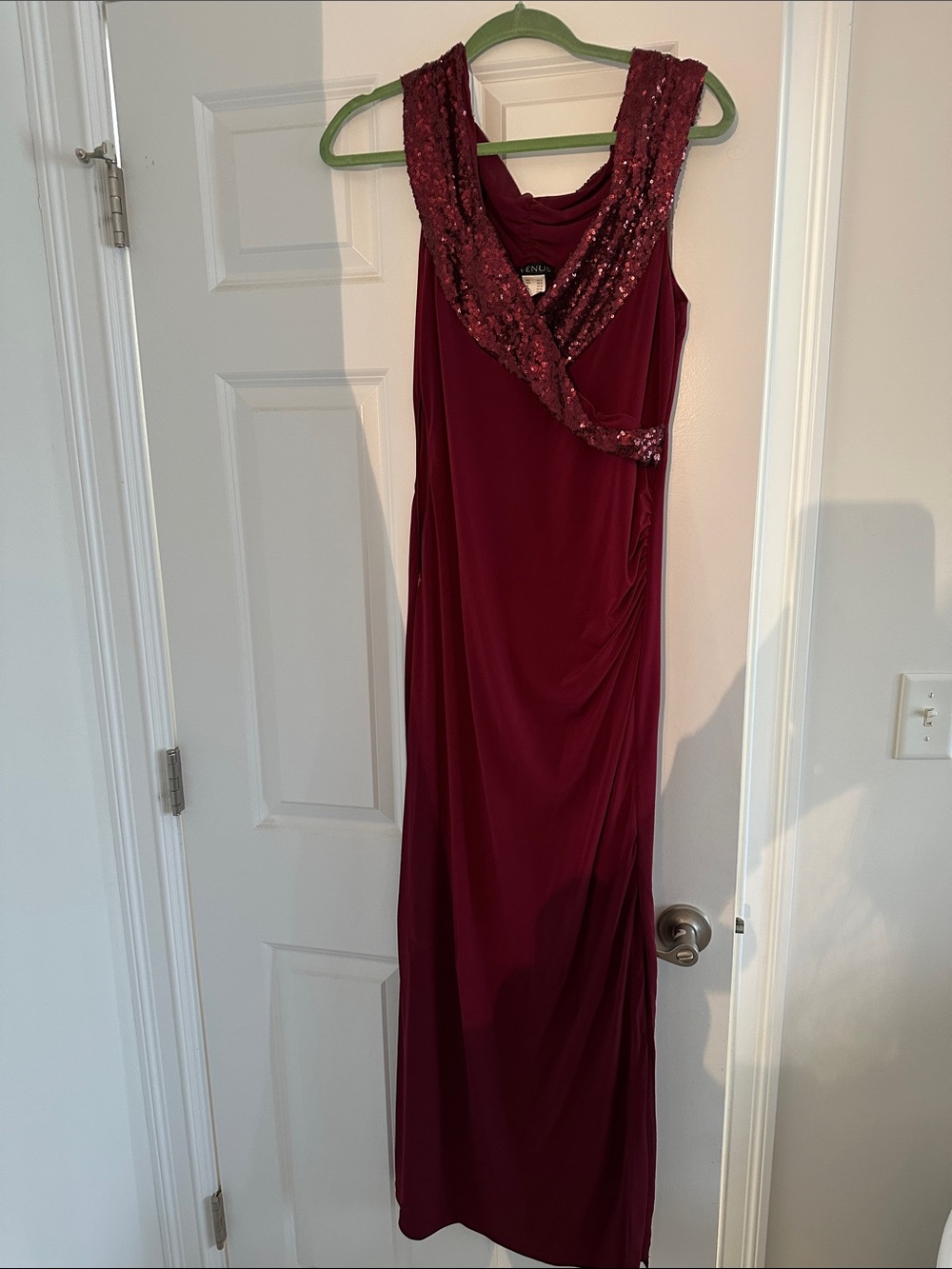 VENUS Burgundy Sequin-Trim Maxi Dress